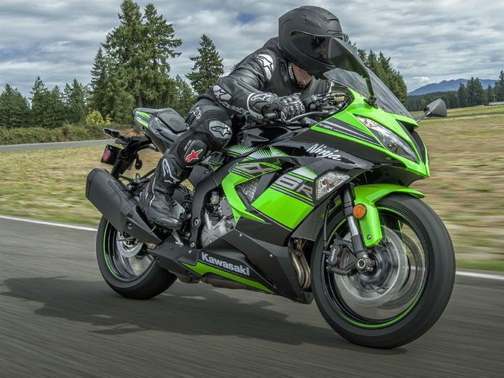 Kawasaki unveils 2016 Ninja ZX-6R KRT Edition | ZigWheels.com
