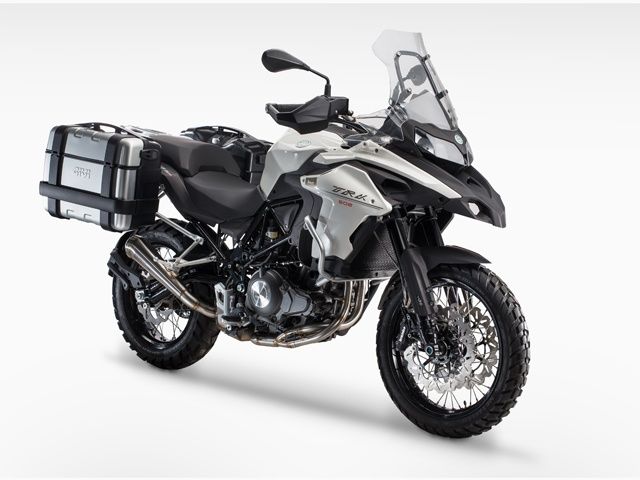 benelli-trk-502-unveiled-eicma2015-17112015-s5_640x480.jpg