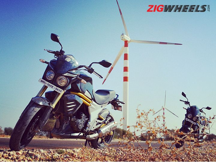 Riding between the windmills Riding between the windmills